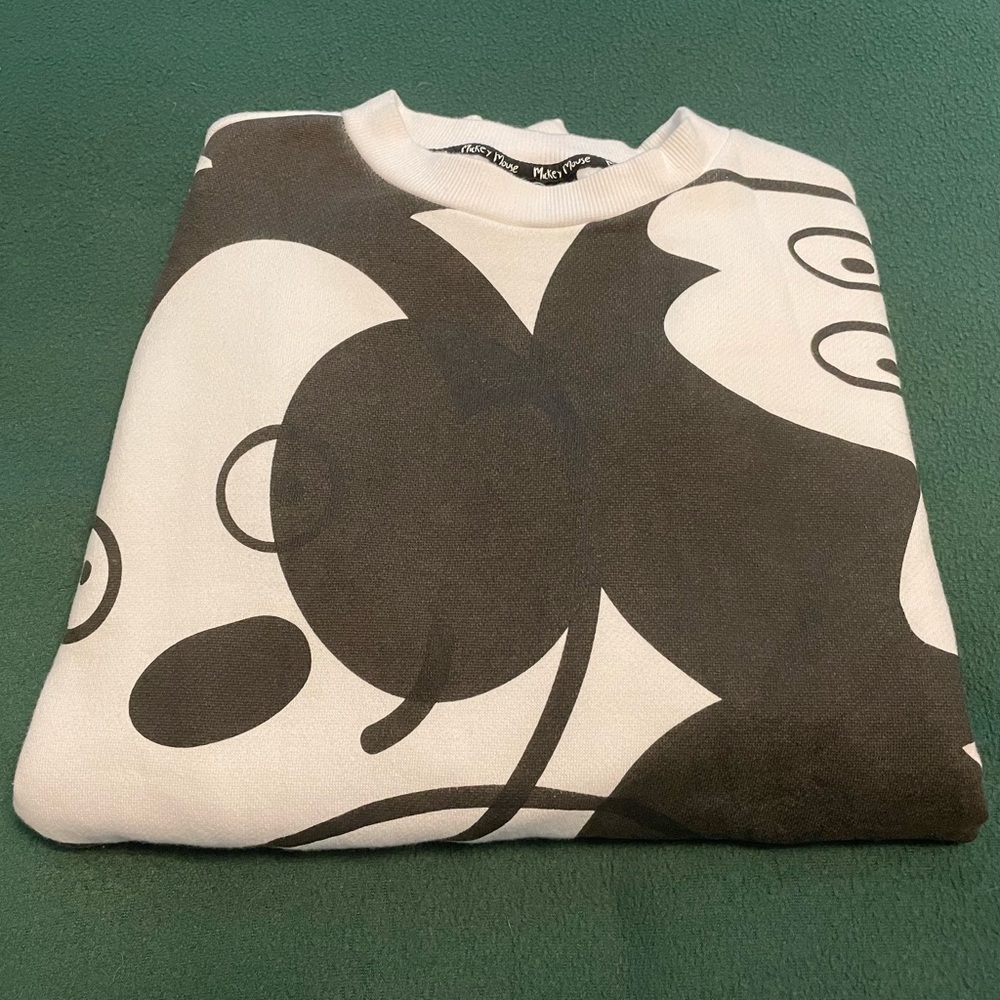 Disney Art Series Mickey Sweatshirt - Picture 10 of 12